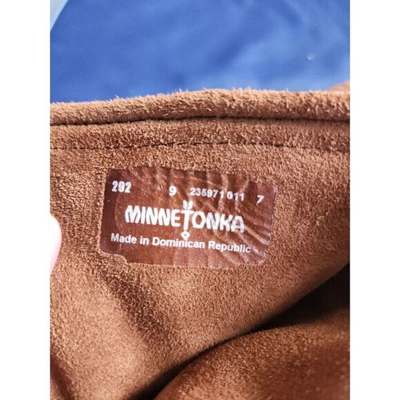 Minnetonka Women Tan Brown Suede Leather High Top Fringe Back Zipper Boots sz 9 - Picture 3 of 9